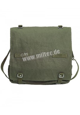 BW střední polní oliv