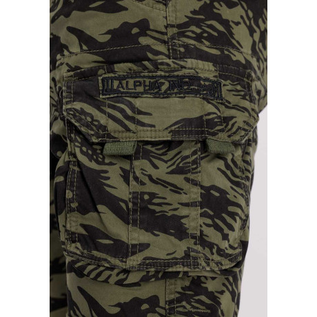 Kraťasy CREW SHORT CAMO Alpha Industries, barva Brushstroke green
