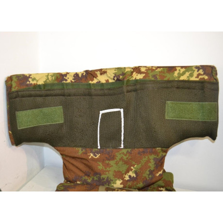 Italská balistická vesta s příslušenstvím v potisku vegetato