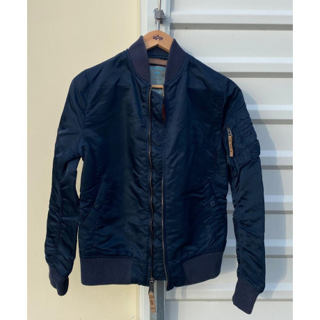 Dámská bunda Alpha Industries MA-1 VF59, velikost M, barva Repl. blue, nošená