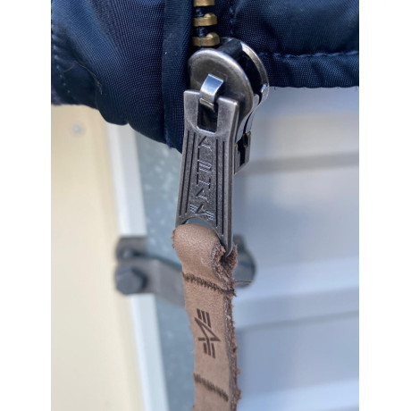 Dámská bunda Alpha Industries MA-1 VF59 Wmn., vel. M, Repl. blue, nošená