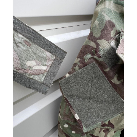 Brit. orig. funkční TAKTICKÁ KOŠILE pod balistickou vestu UBAC v potisku MTP s ošetřením proti hmyzu, nová