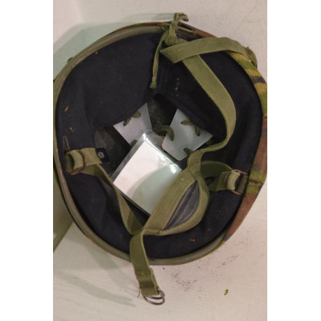 Britská balistická výsadkářská helma M76 s potahem v potisku DPM, originál, použitá