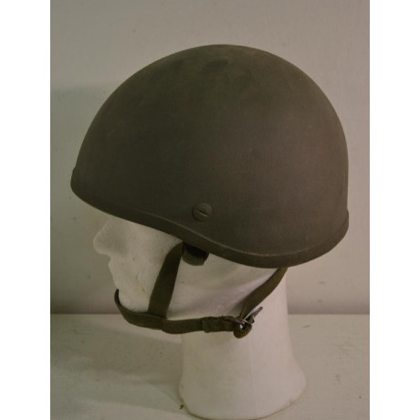 Britská balistická výsadkářská helma M76