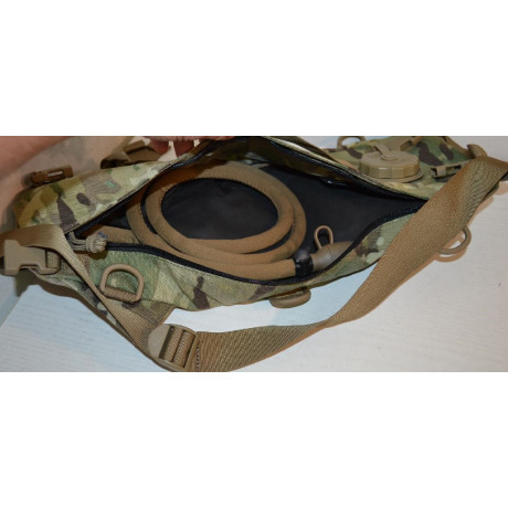 Hydratační vak CAMELBAK používaný britskou armádou v potisku MTP, originál, nový