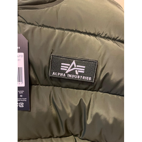Bunda Alpha Industries HOODED PUFFER ALPHA FD, barva Dark green