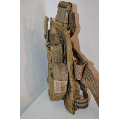 Pouzdro na pistoli BLACKHAWK® včetně stehenní platformy molle