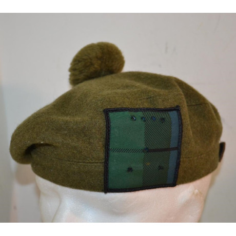 Britský vojenský baret pro příslušníky skotského pluku