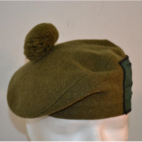 Britský vojenský baret pro příslušníky skotského pluku