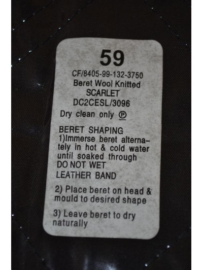 Originál britský vojenský baret červený, nový
