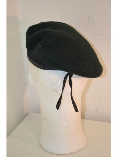 Originál britský vojenský baret tmavě zelený pro lehkou pěchotu - RIFLES, nový