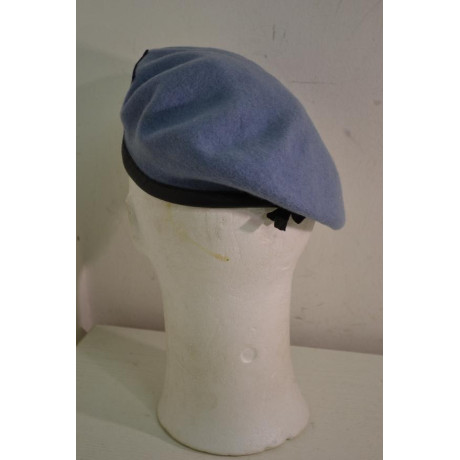 Originál britský vojenský baret pro  příslušníky armádních leteckých sborů ARMY AIR CORPS, nový