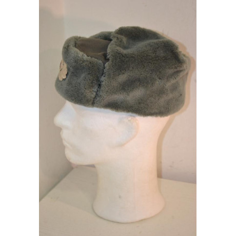 Ušanka pro důstojníky Východoněmecké armády NVA