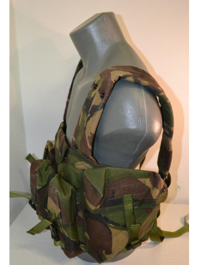 Originál britský bandalír na zásobníky a munici - Chest-rig v potisku DPM, nový