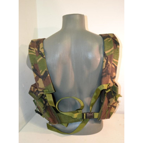 Originál britský bandalír na zásobníky a munici CHEST-RIG v potisku DPM, nový