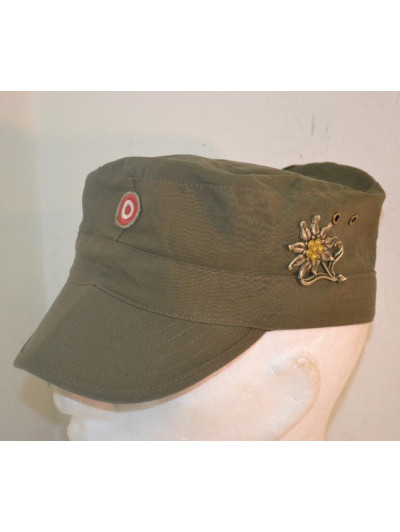 Rakouská polní čepice s odznakem pro horské jednotky, použitá