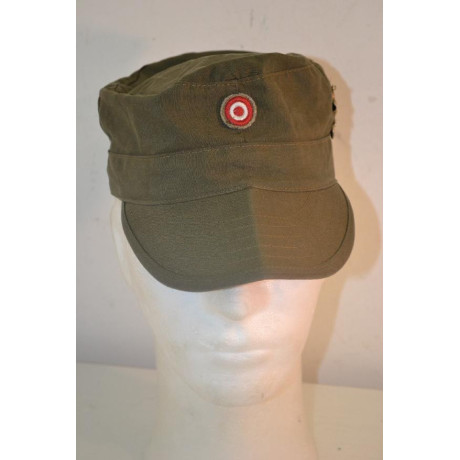 Rakouská polní čepice s odznakem pro horské jednotky, použitá
