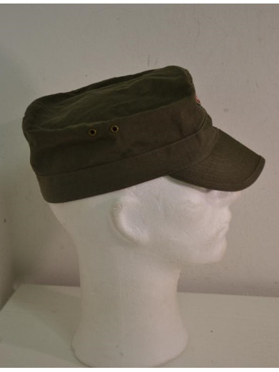 Rakouská polní čepice s odznakem pro horské jednotky, použitá