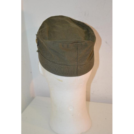 Rakouská polní čepice s odznakem pro horské jednotky, použitá