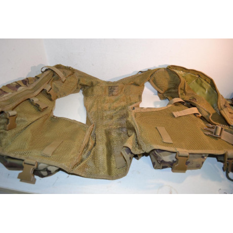 Britská taktická výcviková vesta pro kadety v potisku MTP