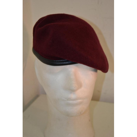 Francouzský vojenský červený baret pro výsadkáře, originál