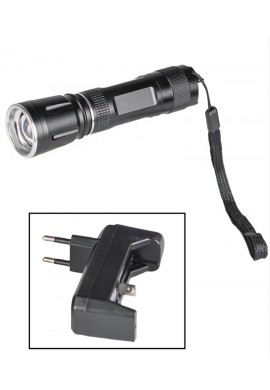 Taktická baterka s dobíječkou