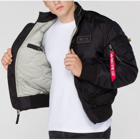 Bunda Engine Alpha Industries Black